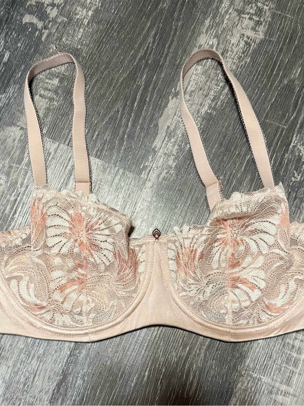 Lace Underwire Balconette Bra in Blush Pink